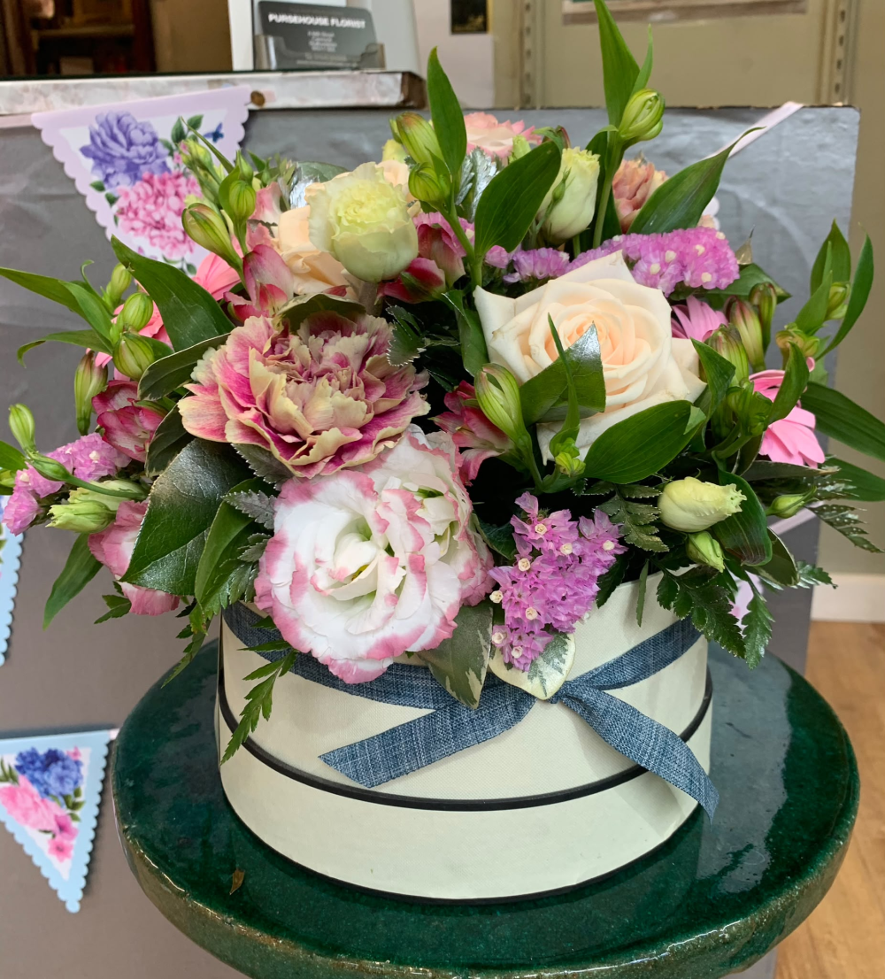 Pink Champagne Hat Box Product Image